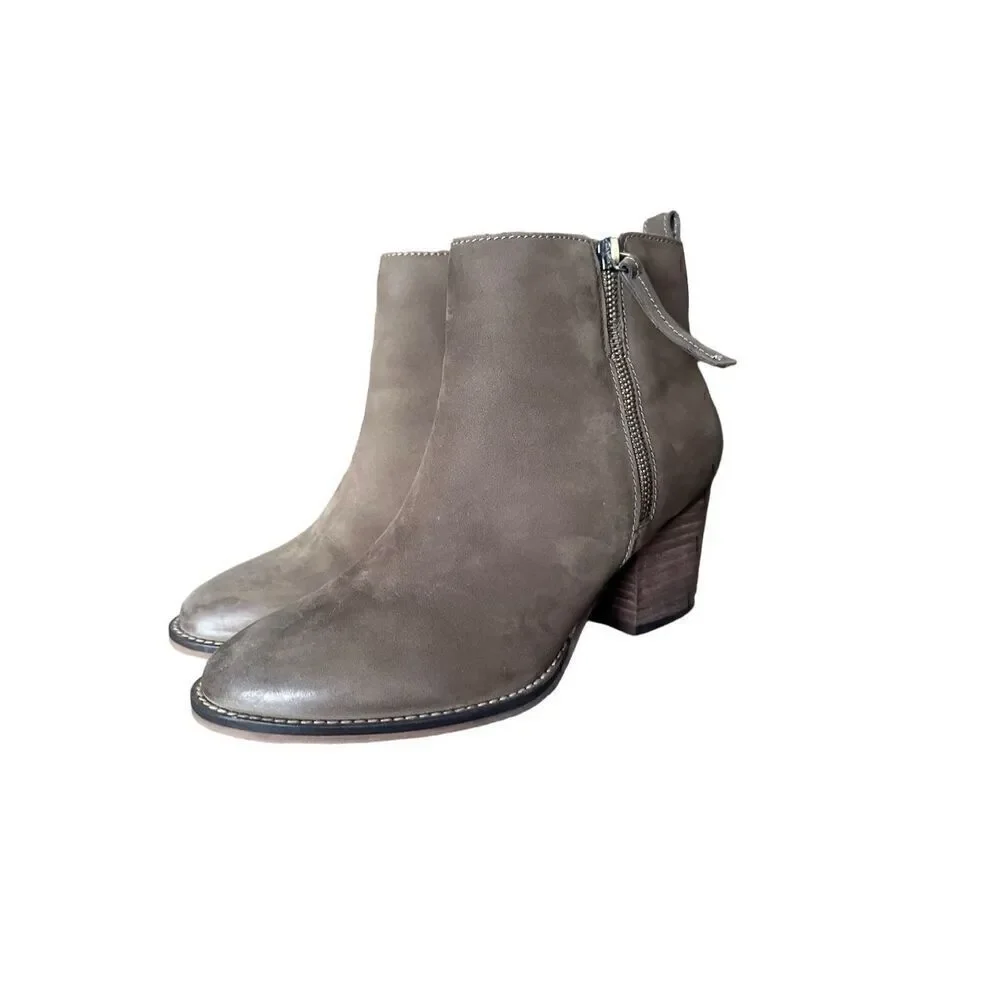 Blondo Waterproof Nubuck Ankle Boots Size 8 1/2